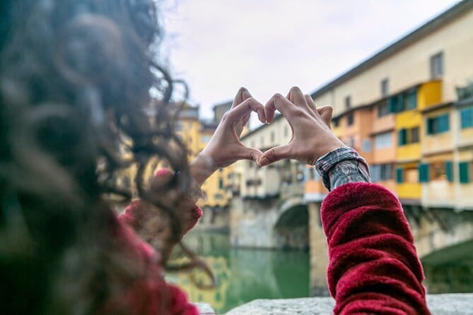 Florence by Night Guided Walking Tour:Duomo Old Bridge & All Must-See Highlights - Key highlights worth planning around