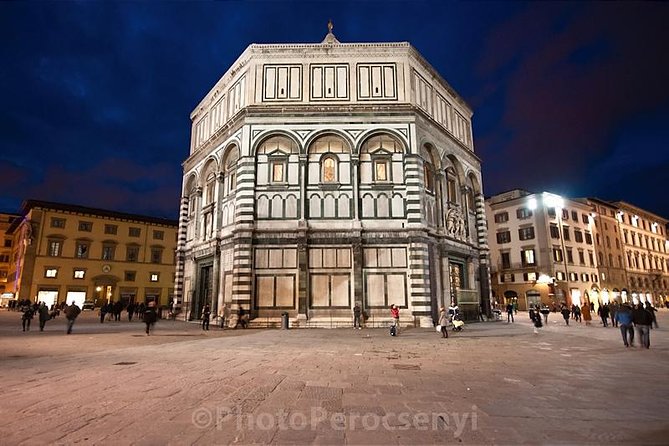 Florence by Night Photo Tour with a Professional Photographer - Florence After Sunset: Why This Blue Hour Timing Matters