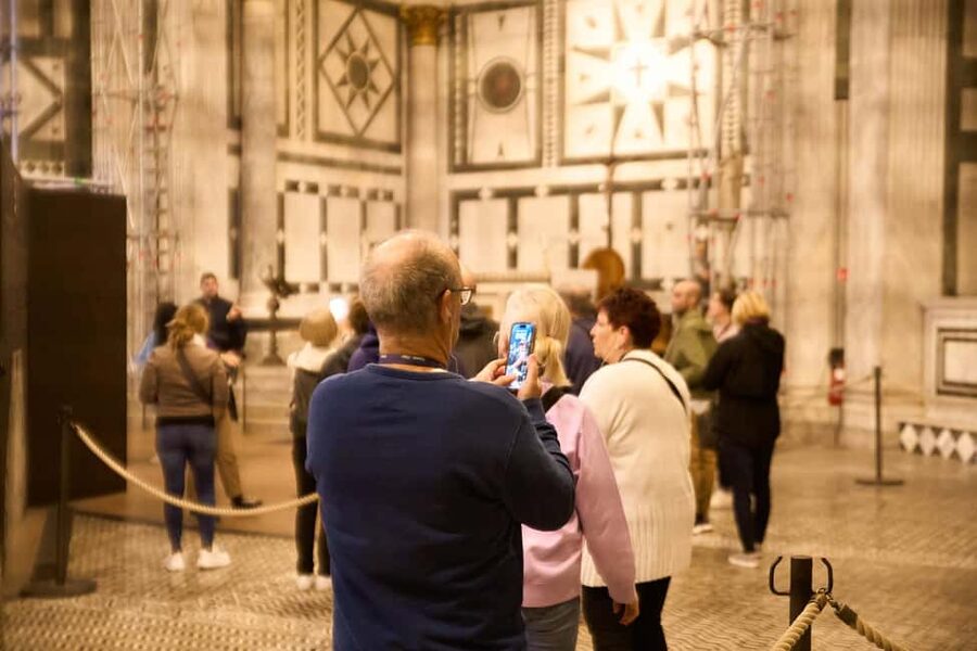 Florence: Cathedral, Terraces and Dome Skip-the-Line Tour - How much the guide matters, from Lorenzo to Marta