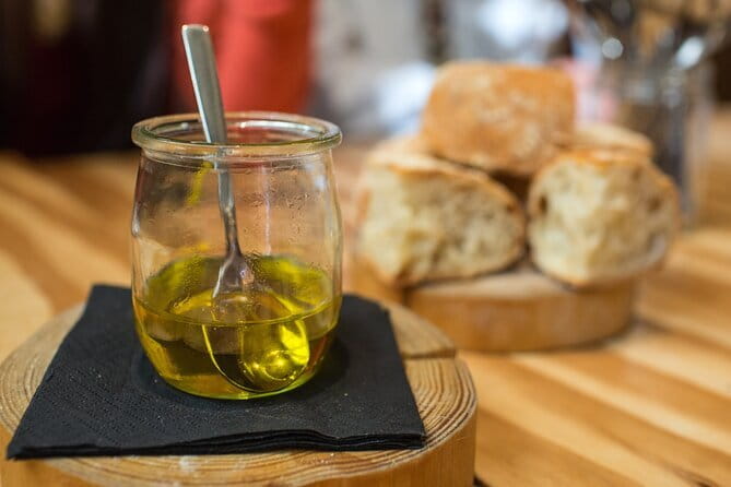 Florence Central Market Food Tour with Eating Europe - Lampredotto and Sangiovese at Bambi Trippa e Lampredotto