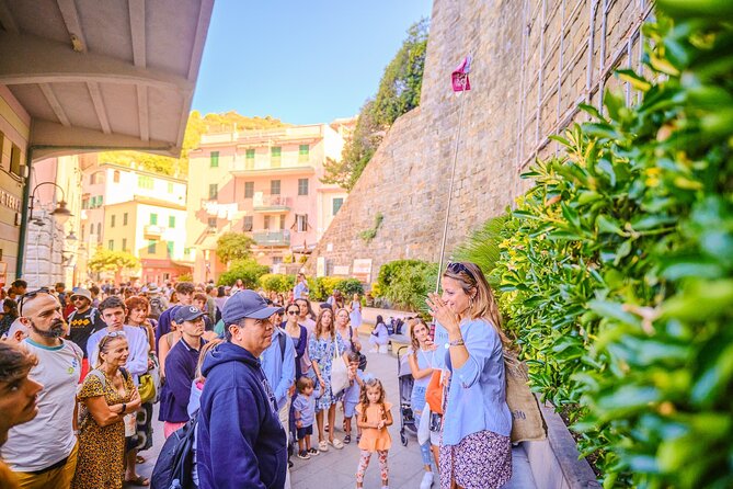 Florence: Cinque Terre Park Day Trip with Optional Street Food - Vernazza by boat, if the sea agrees