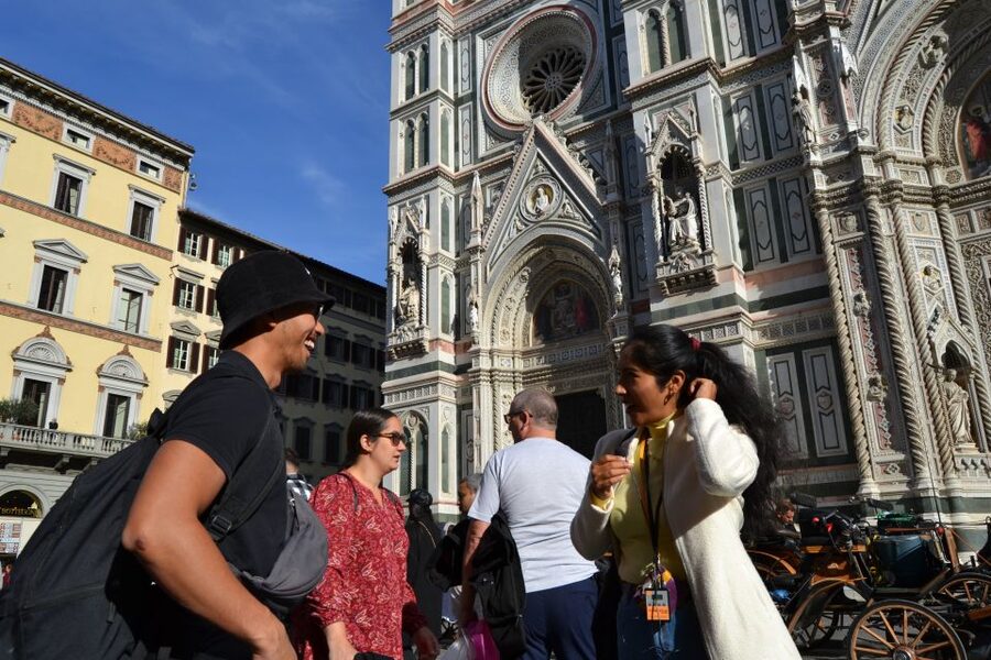 Florence: City Center, Accademia and Uffizi Gallery Tour - Meeting point, timing, and how to prep for entry