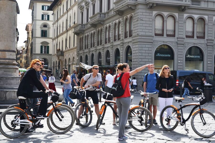 Florence: City Highlights Bike Tour - Ponte alle Grazie and Ponte Vecchio: the bridges that frame Florence
