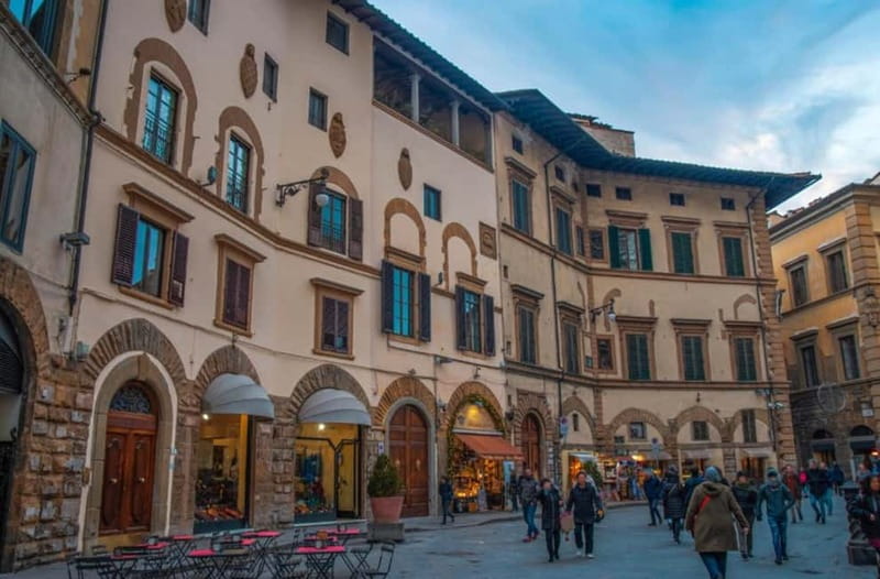 Florence: City Highlights & Historic District Guided Tour - Piazza della Repubblica to Ponte Vecchio: Classic Florence, Explained