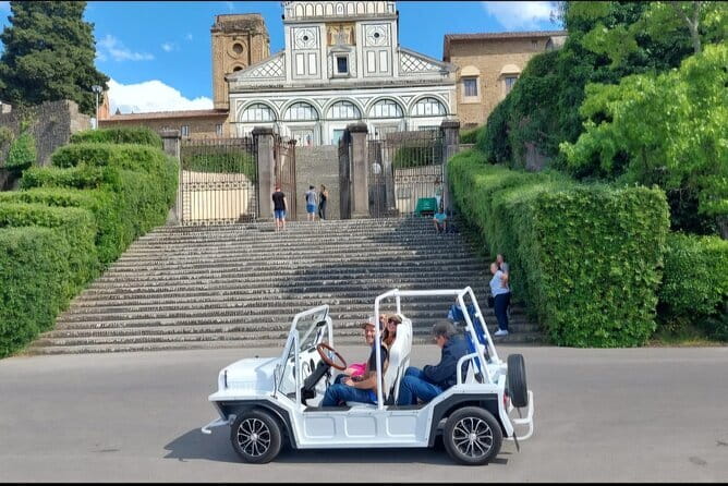 Florence City Tour in Vintage Car - Why the vintage electric car feels smarter than a bus