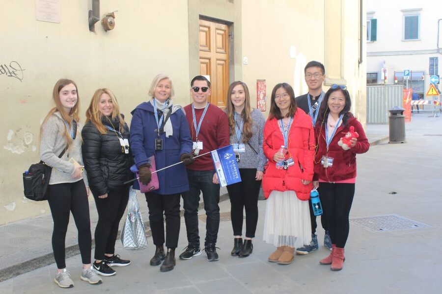 Florence: City Walking Tour and Uffizi Gallery Visit - Where the tour starts, and what you should bring