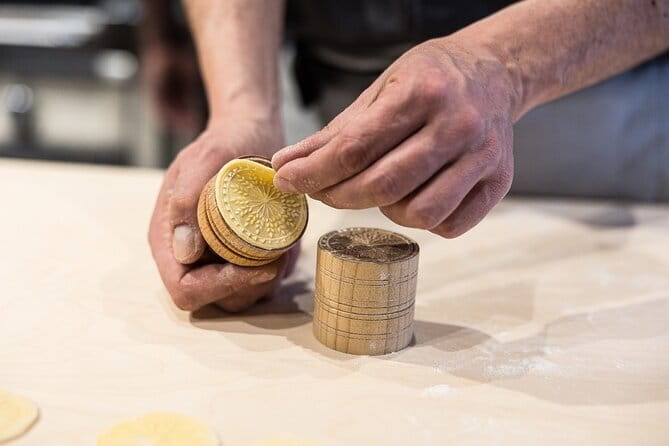 Florence: Cooking Class Pasta & Tiramisu Making Unlimited Wine - Why the Small Group Format Feels Different (Max 15)