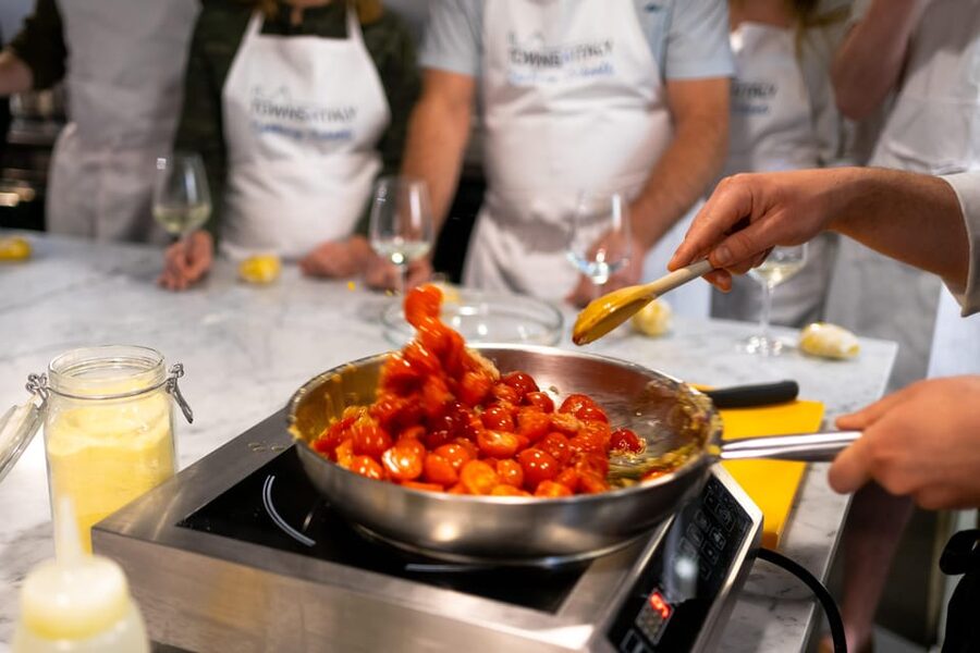 Florence: Cooking Class with Local Food Market Tour - Central Market start: what you learn before you cook