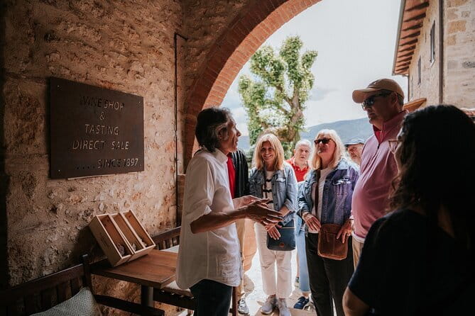 Florence Day Trip: Chianti Wine Tasting, Siena, San Gimignano - Siena’s medieval center, Palio energy, and Duomo choices