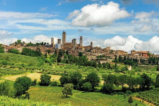 Florence Day Trip: Pisa, San Gimignano and Siena with Lunch - San Gimignano’s 14 Towers: Medieval Streets and Chianti Views