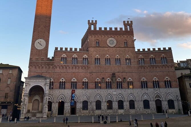 Florence: Day Trip with Free Time in San Gimignano and Siena - Meeting at Piazzale Montelungo, and getting the day started