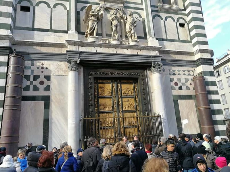 Florence: Duomo Area Tour and Brunelleschi Dome Climb Ticket - Piazza del Duomo, in two hours you get the whole story