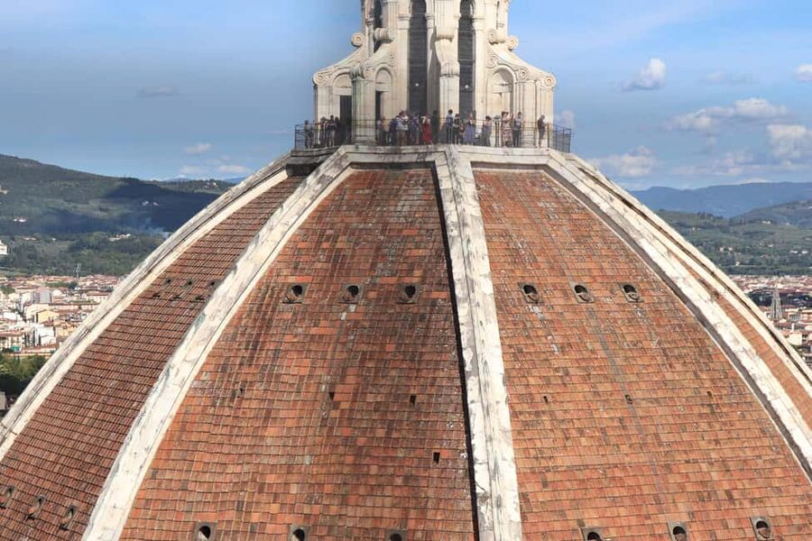 Florence: Duomo Area Tour with Giotto's Tower Climb Ticket - Dress rules and physical limits that affect your experience