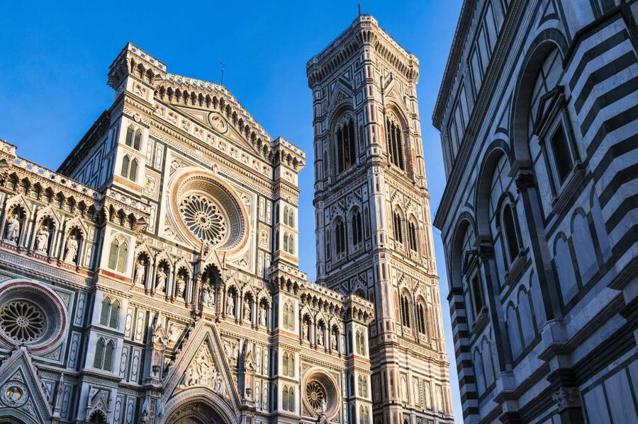 Florence: Duomo Area Tour with Giotto's Tower Climb Ticket - Where you meet, and why the Lindt start point helps