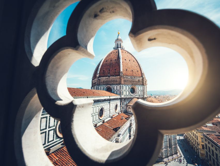 Florence Duomo Complex Guided Tour with Dome Admission - Meeting point at the Lindt shop: get oriented fast