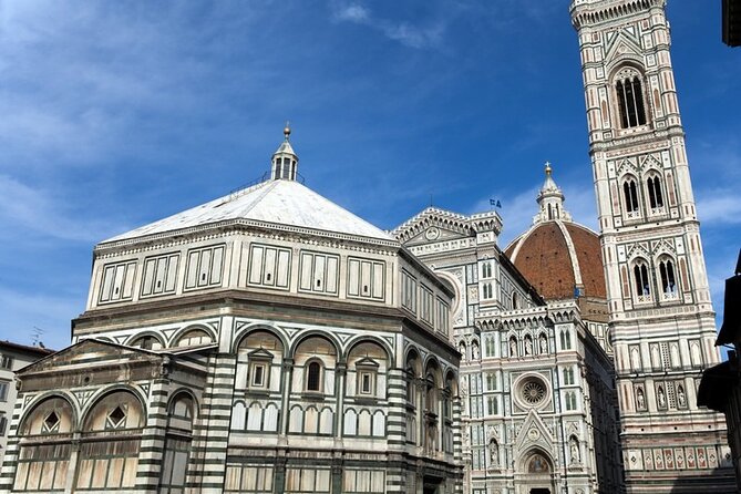 Florence: Duomo Complex Private Guided Tour & Optional Dome Climb - Inside Santa Maria del Fiore: more than pretty frescoes