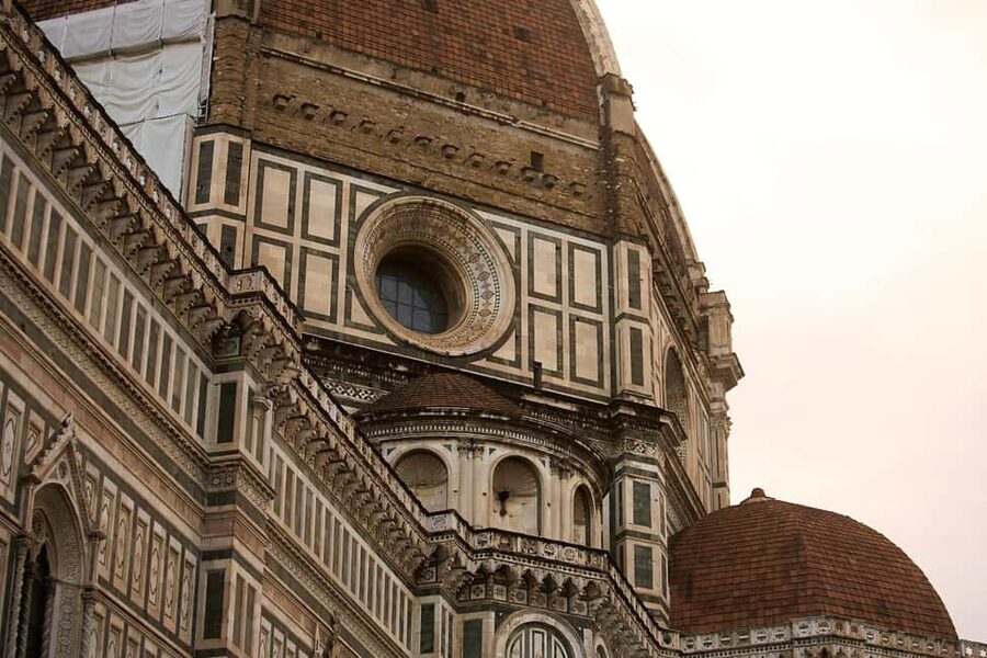 Florence: Duomo Dawn Entry with Key Holder & Dome Climb Tour - Brunelleschi’s dome climb: 463 steps and the view when Florence wakes