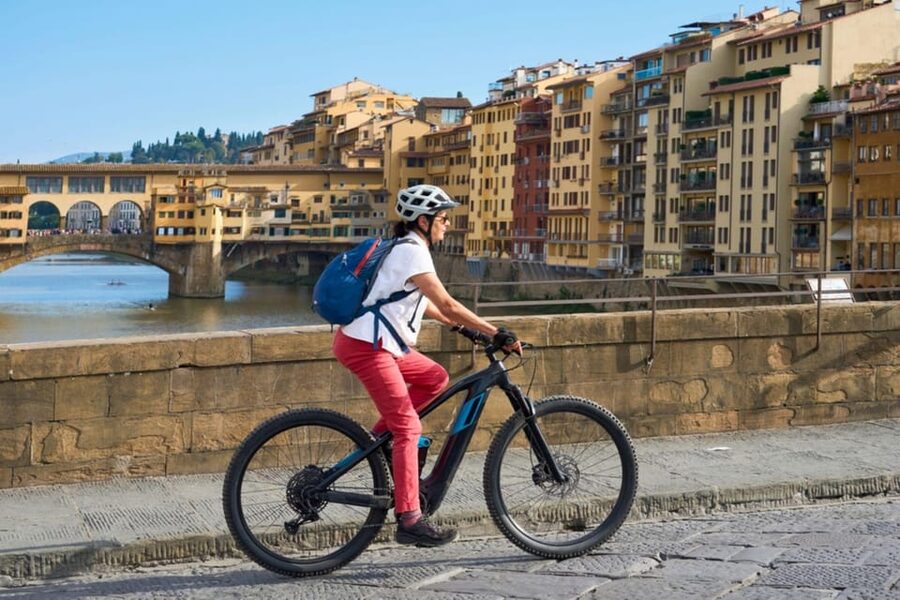 Florence:E-Bike City Tour with stop at Piazzale Michelangelo - The Sant’Ambrogio finish, and the secret tasting that ends it right