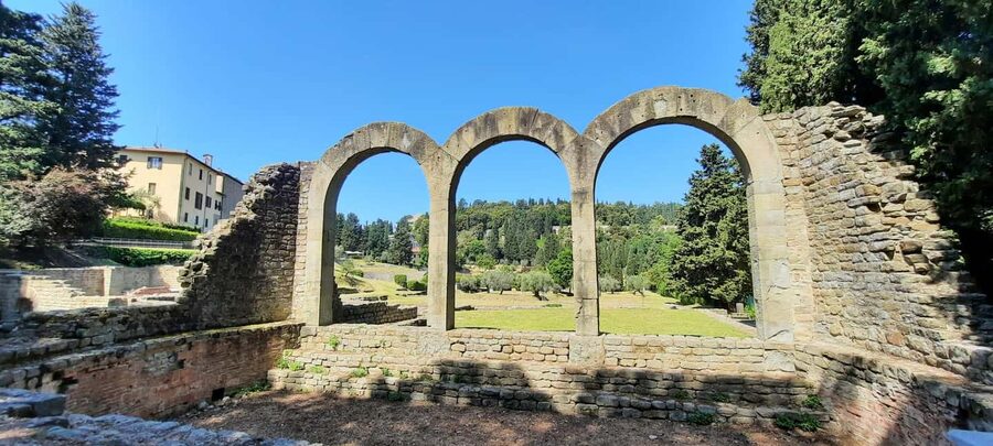 Florence: E-Vespa Rental with Smartphone Tour and Tasting - Electric Vespa touring in Florence hills: why this format works