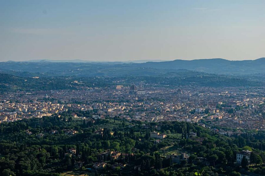 Florence: E-Vespa Rental with Smartphone Tour and Tasting - Safety, insurance, and the deposit step you must plan for
