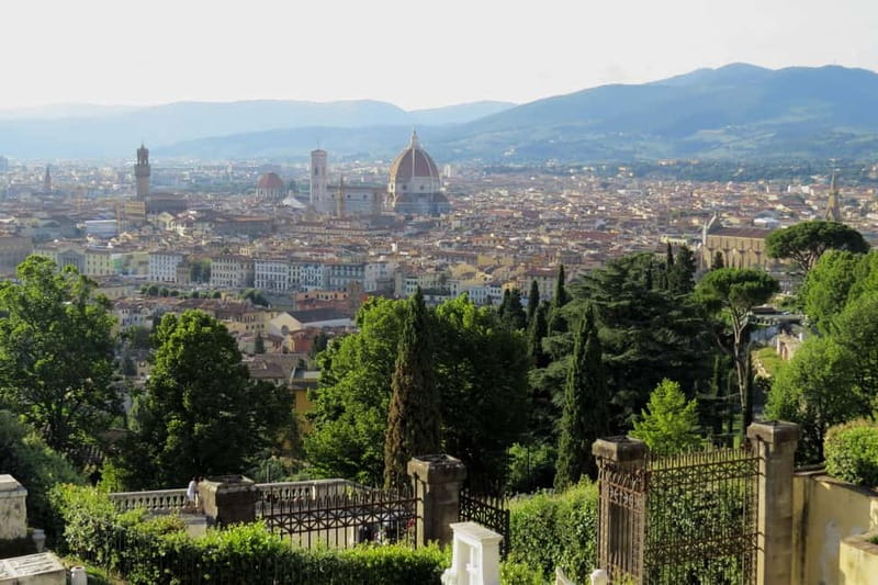 Florence: E-Vespa Rental with Smartphone Tour and Tasting - Meeting at Borgo Ognissanti, 65R and getting your Vespa ready