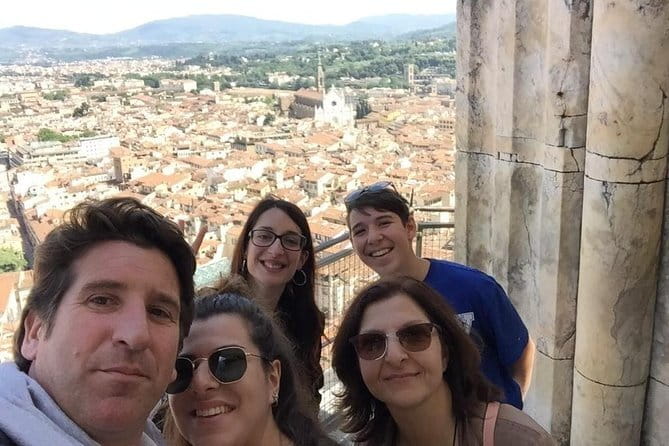 Florence: Early morning semi-private Uffizi Gallery guided experience - Practical match: who this tour suits best