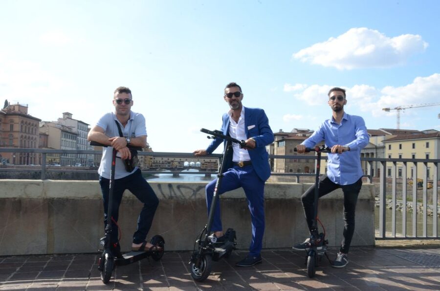 Florence: Electric Scooter Tour with Guide - Who this tour suits best in Florence