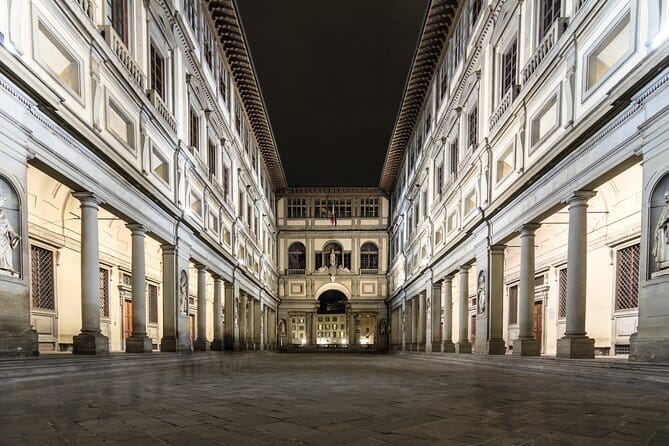 Florence Evening Walking Tour: Stories of Power, Love & Betrayal - Palazzo Buondelmonti and the feud that set the tone