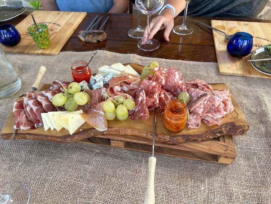 Florence: Exclusive Chianti Wine Tour at 3 Wineries & Lunch - What you actually learn (and how to use it later in Florence)