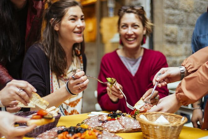 Florence Exclusive PRIVATE Food Tour with 6 or 10 Tastings - A 3-hour private Florence food walk that also teaches the city