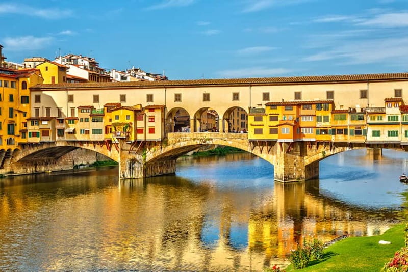 Florence: Exclusive Uffizi Semi-Private Tour, Max 6 People - Museum rules that affect your comfort (no flash, no backpacks)