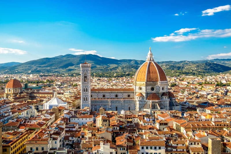 Florence: Exclusive Uffizi Semi-Private Tour, Max 6 People - First Sunday free-entry reality (and why priority still matters)