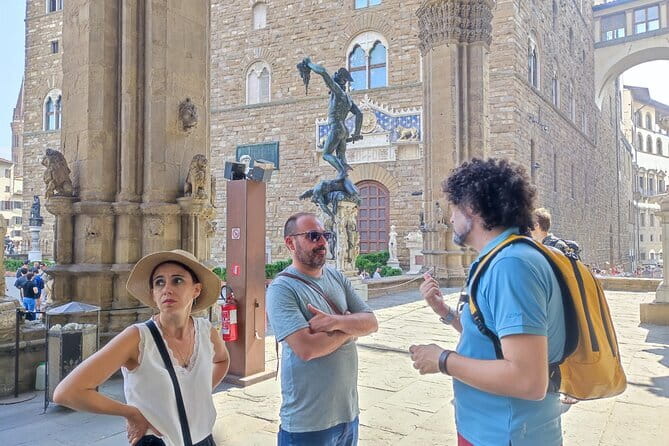 Florence - Express Uffizi Gallery and Leonardo da Vinci Museum - Duomo stop: a cathedral intro you can appreciate from the outside