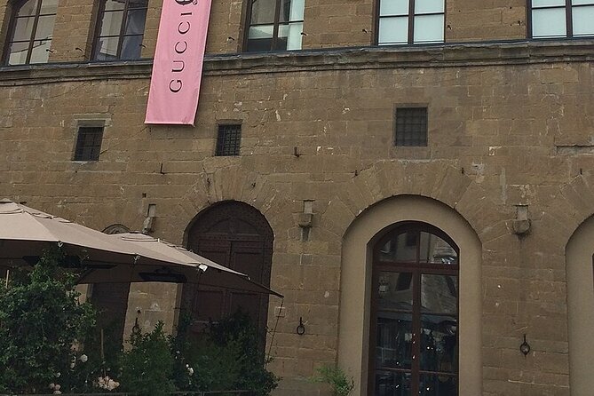Florence Fashion Tour: Gucci, Ferragamo & the Officina Profumo - FAQ