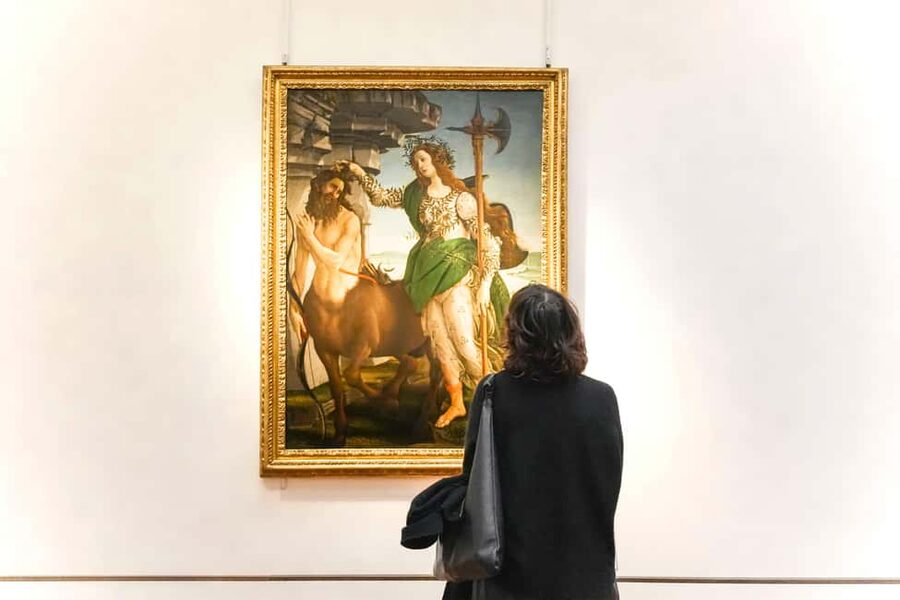 Florence: Fast Track Uffizi Gallery Guided Tour - Giorgio Vasari’s design, and how it shapes your visit