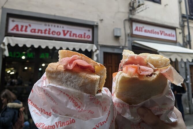 Florence Food Tour with Antico Vinaio skip the line - Via dei Calzaiuoli coffee and pastry: how the tour starts like an Italian morning