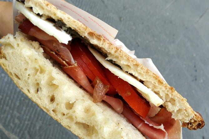 Florence Food Tour with Antico Vinaio skip the line - Piazza di S. Pier Maggiore and the counter-culture coffee break