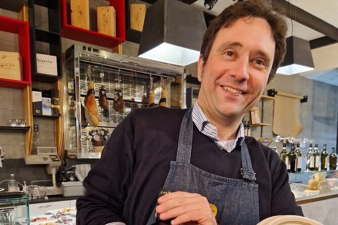 Florence Food Tour with Truffle Pasta, Steak & Free Flowing Wine - Why this Florence food tour starts at 5 pm