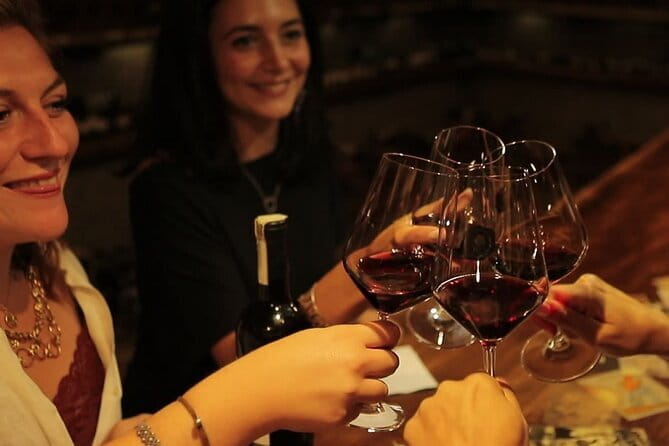 Florence Food & Wine Tour: Tuscan Tastings with Local Guide - Why a 4:30 pm food-and-wine walk feels right in Florence
