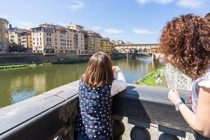 Florence for kids: private tour - Museo Casa di Dante and the medieval street feel