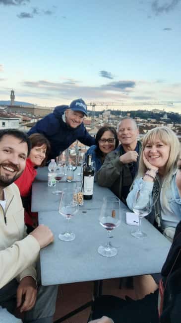 Florence from the rooftops: the exclusive tour - Stop 1 at Piazza della Repubblica: your orientation point