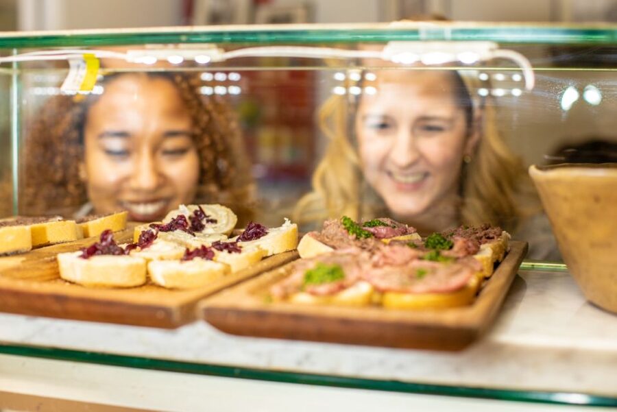 Florence: Grocery Market Food Tour and Tastings with a chef - Key things that make this tour worth your time