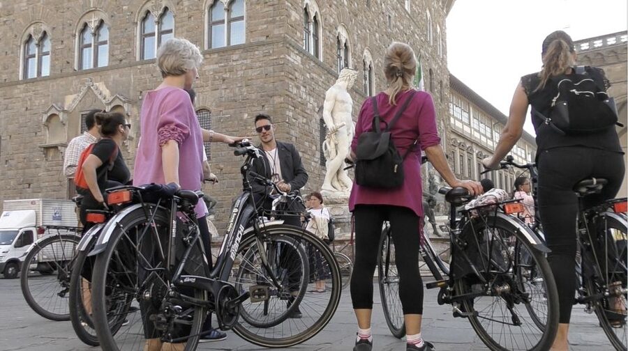 Florence: Guided Bike Tour with Piazzale Michelangelo - Key things to know before you go