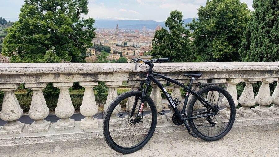 Florence: Guided Bike Tour with Piazzale Michelangelo - Duomo complex to Piazza della Repubblica: your quick orientation