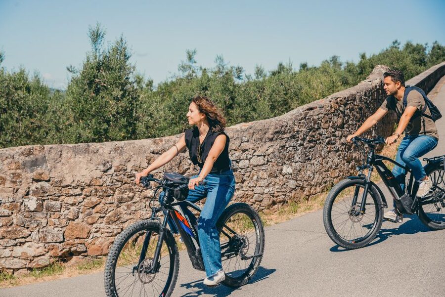 Florence: Guided Electric Bike Tour with Gelato - Gelato stop: what you should expect at the end