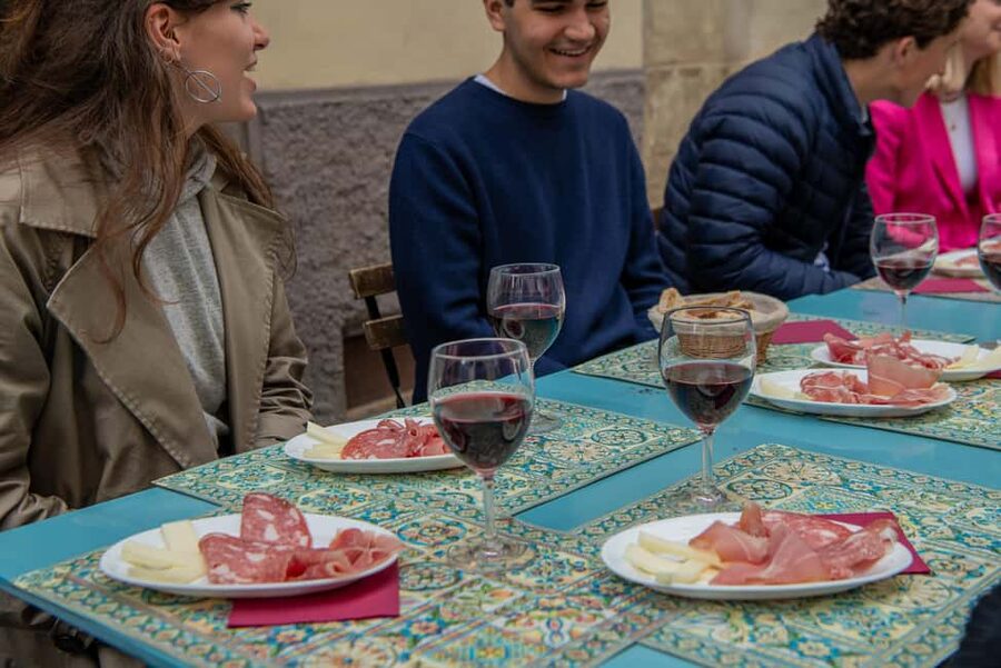 Florence: Guided Food Walking Tour with Tuscan Classics - How the Tour’s Pace Lets You Learn Without Feeling Rushed