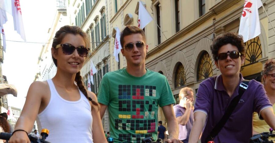Florence: Guided Tour by E-Bike with Gelato & optional Lunch - Electric-bike Florence: why this format works