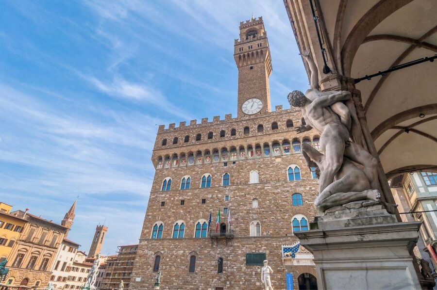 Florence: Guided Tour by E-Bike with Gelato & optional Lunch - Santa Maria Novella, Piazza della Signoria, and the Uffizi area