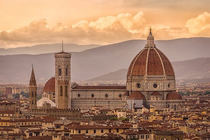 Florence: Guided tour of Santa Maria Del Fiore - Radios and earpieces, make the sound work for you