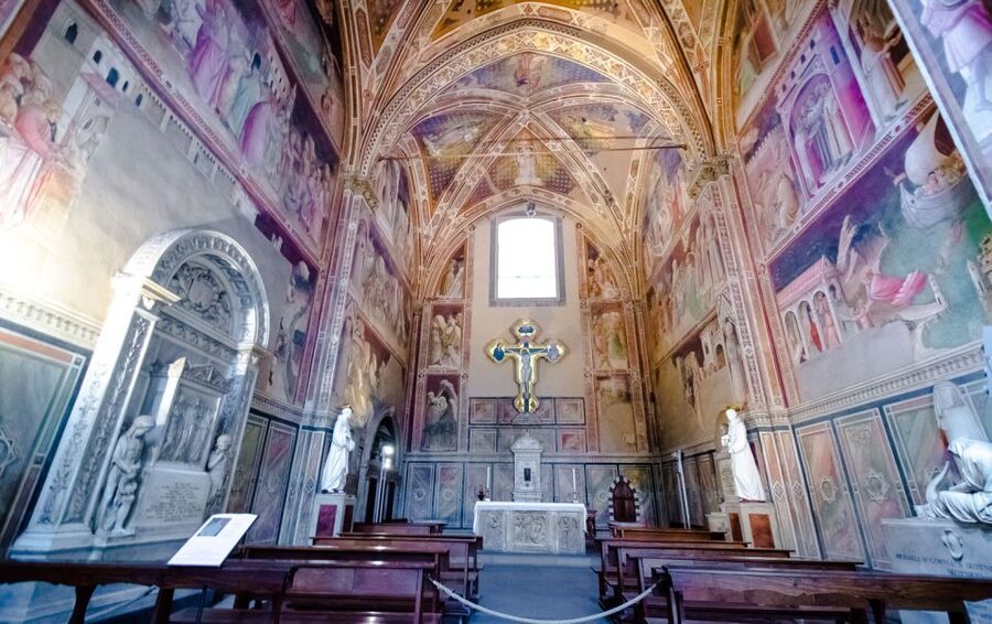 Florence: Guided Walking Tour with Entry to Santa Croce - Frescoes, Chapels, and the 1966 Flood That Changed What You See